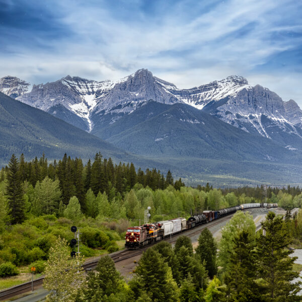 3041 Rails Through Banff